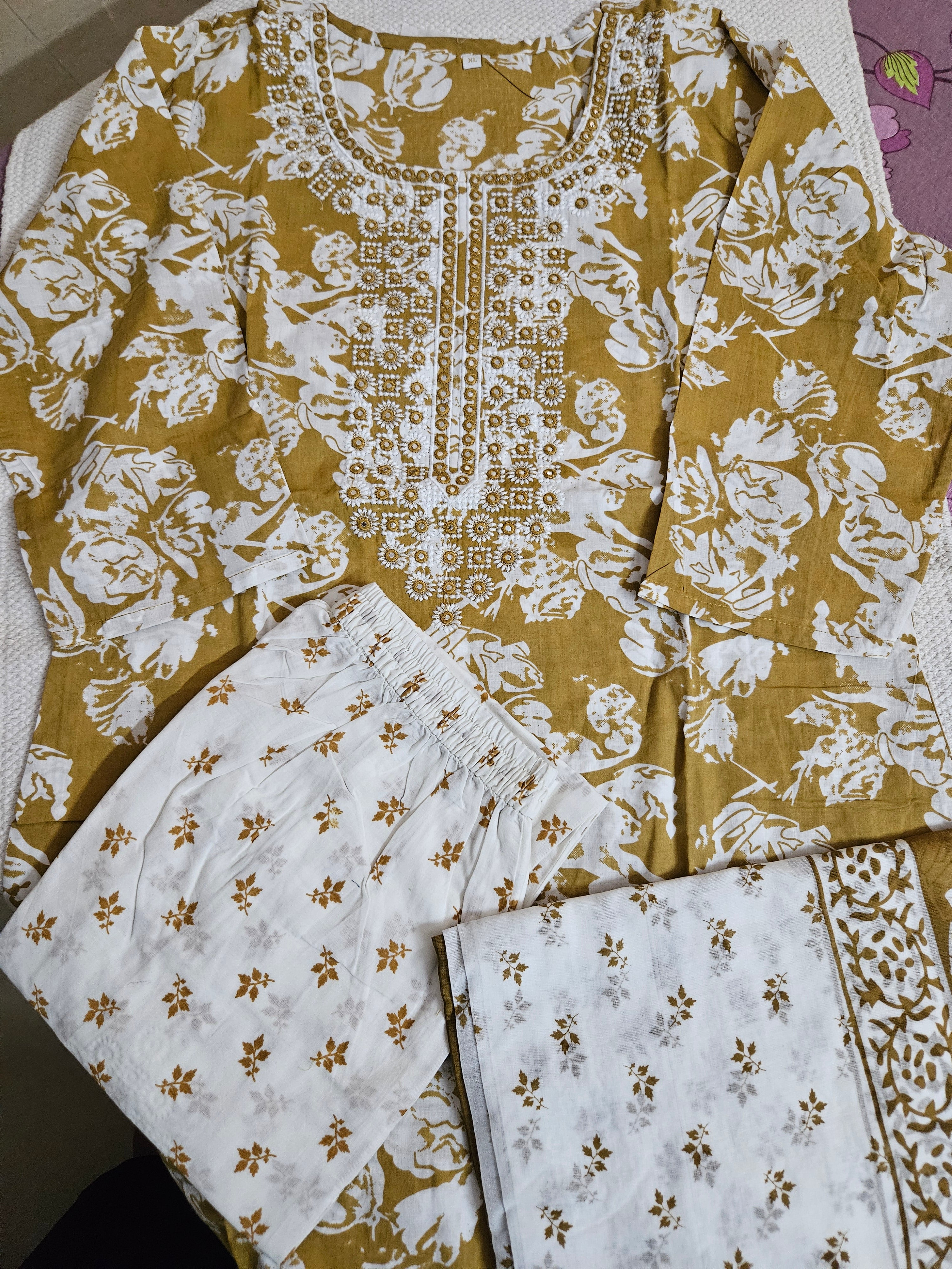Embroidered Floral Print Kurta Set with Pants & Dupatta