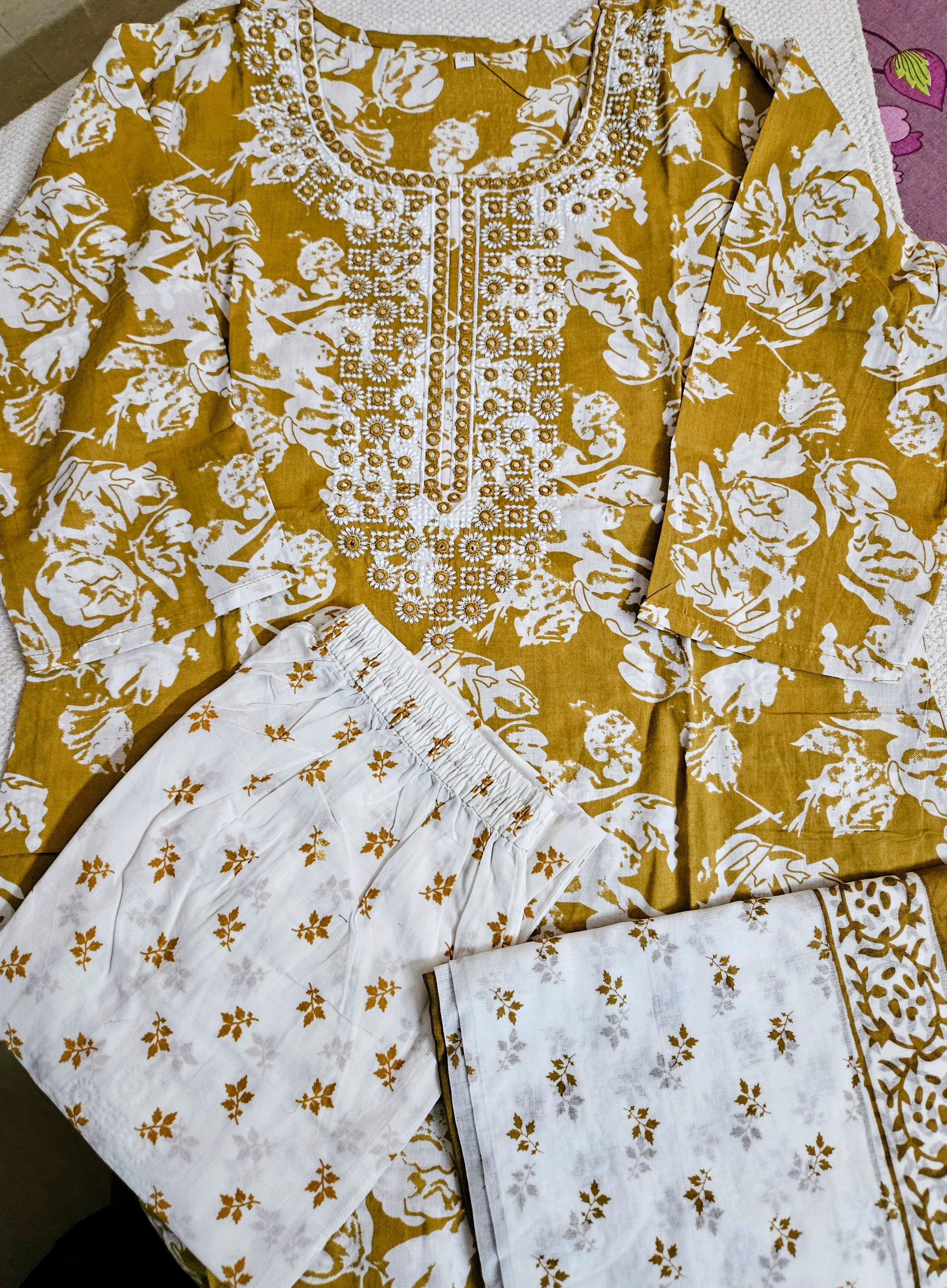Embroidered Floral Print Kurta Set with Pants & Dupatta