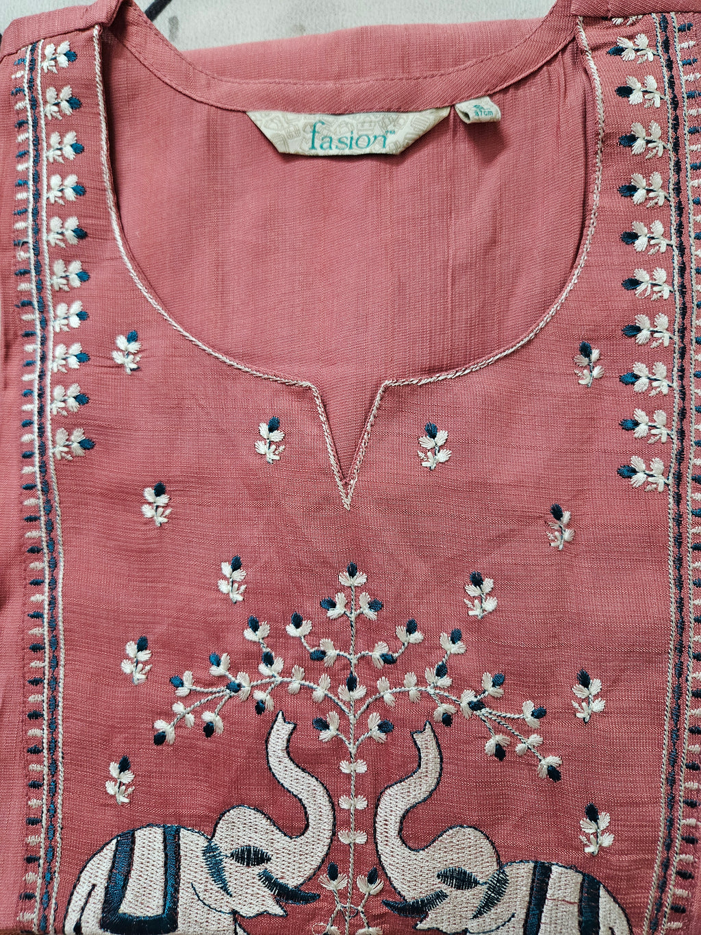 Pink Cotton Kurta with Embroidered Elephant Motif